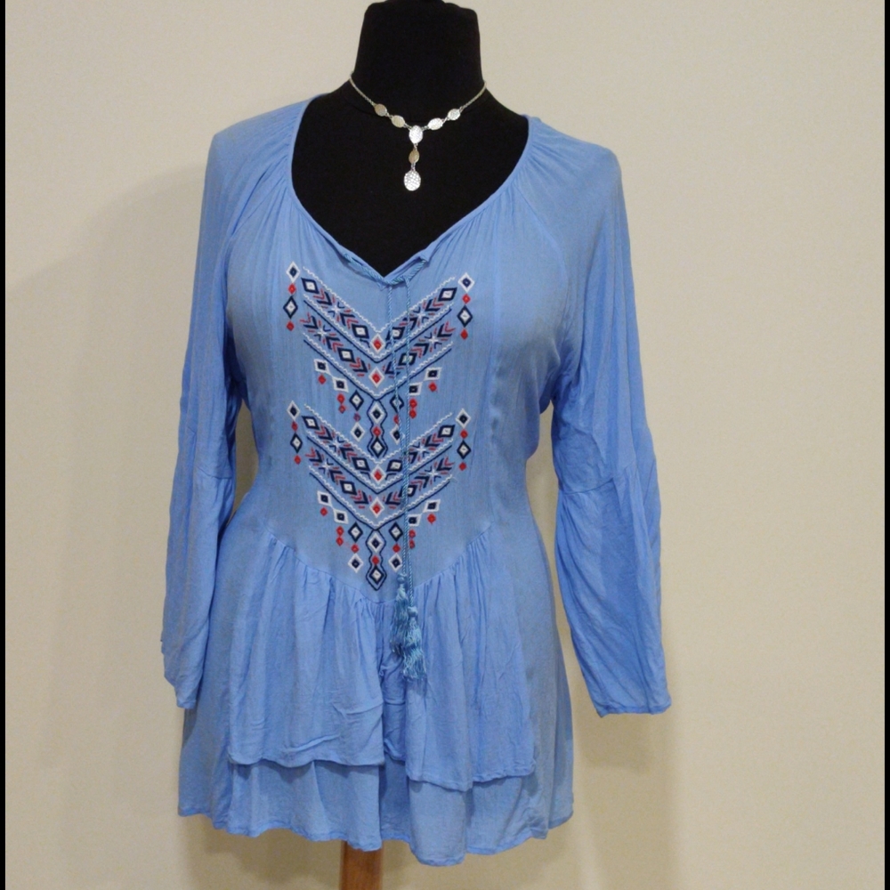 Beautiful Women's Top Plus Size
